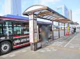 ③番バス乗り場から、「イオンモール幕張新都心行」のバスに乗車します。