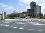 島根県立中央病院の前を通りさらに300ｍ進みますと、