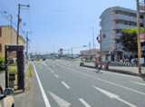 「梅原交差点」に当店はございます。
「和歌山大学前駅」より徒歩25分くらいです。