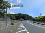 「和歌山大学入口」交差点をそのまま直進します。