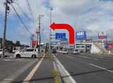 国道4号線を福島方面に進み、「黒岩交差点」を左折します。
左手のマクドナルドが目印です。