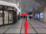 市営地下鉄各駅・阪神方面からお越しのお客さまは、
阪急百貨店入口を左手に阪急のりば方面にお進みください。