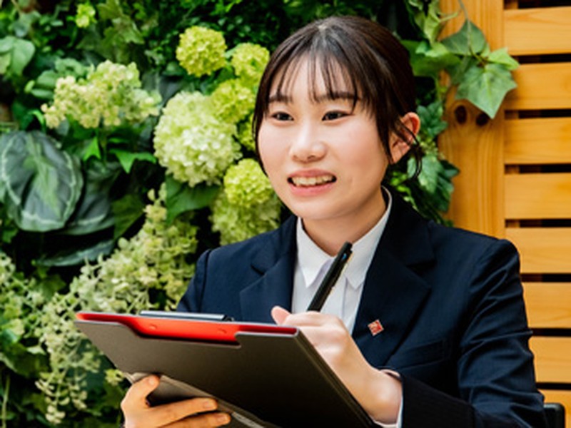 お客さまの目線に立って、 お客さまに寄り添い、お役に立てる サービスの提供を心掛けています。