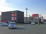 お車でお越しの際は、名古屋第二環状自動車道「植田IC」から国道153号線を西へお進みください。「植田中学校北」交差点の左手にピアゴ植田店がございます。駐車場は施設の裏手にございます。